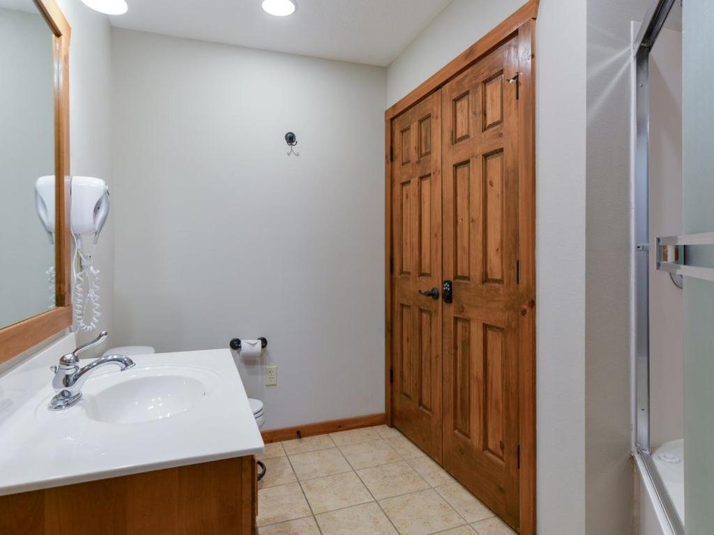 Lodge 243 Branson Eksteriør bilde