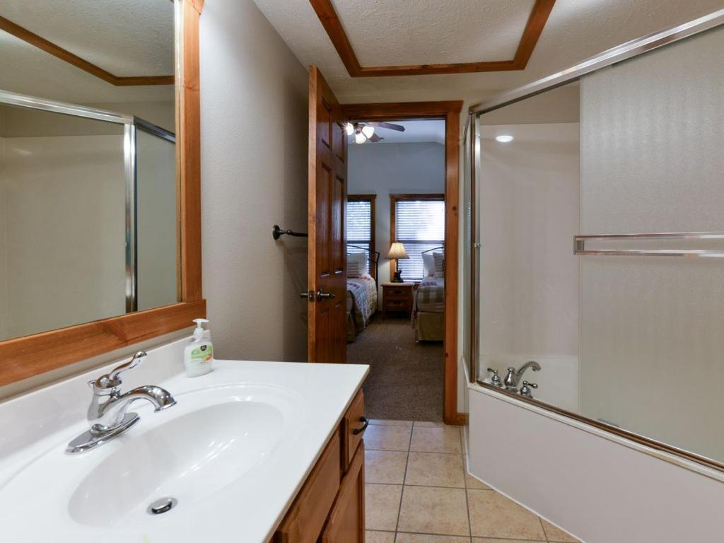 Lodge 243 Branson Eksteriør bilde